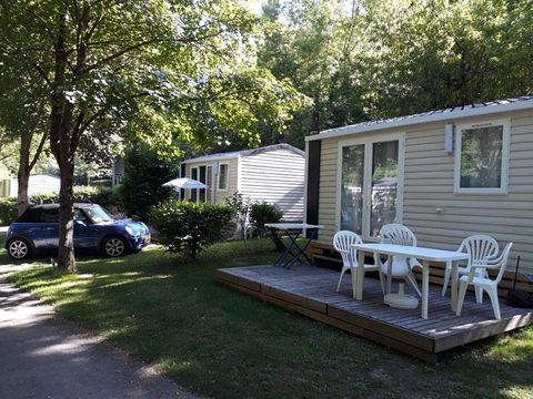 MOBILHOME 3 personnes - Mobilhome Classique 1 chambre + Terrasse - 2 personnes + 1 enfant -10 ans