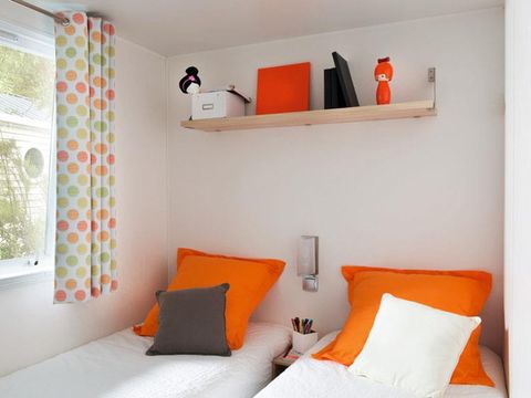 MOBILHOME 5 personnes - Mobilhome Classique 2 ch + Terrasse - Bord de Rivière