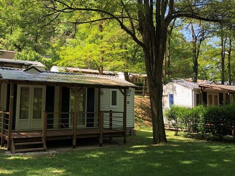 MOBILHOME 5 personnes - Résidence LOUISIANE  Confort 2 chambres avec terrasse couverte + TV