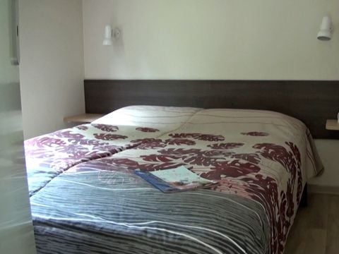 MOBILHOME 4 personnes - Résidence PEYRELADE Confort 2 chambres-terrasse couverte + TV