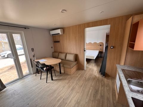 MOBILHOME 4 personnes - NEW // Résidence LOUISIANE PMR Confort 2 chambres + terrasse semi-couverte + TV