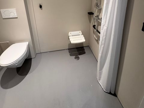 MOBILHOME 4 personnes - NEW // Résidence LOUISIANE PMR Confort 2 chambres + terrasse semi-couverte + TV