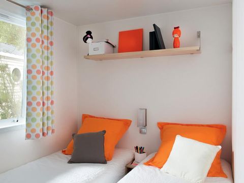 MOBILHOME 6 personnes - Mobil-home Classique 3 chambres + terrasse