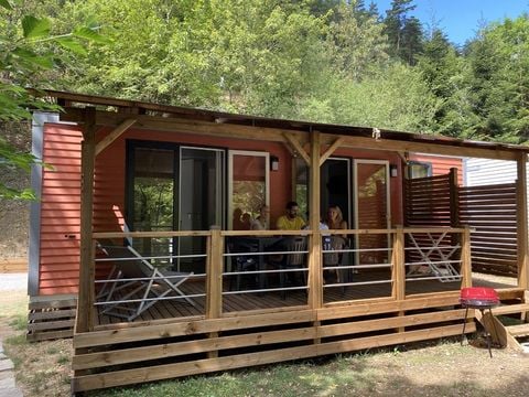 MOBILHOME 5 personnes - Cottage Premium 2 chambres avec terrasse couverte + Clim + TV + Lave-vaisselle