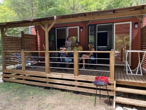 MOBILHOME 5 personnes - Cottage Premium 2 chambres avec terrasse couverte + Clim + TV + Lave-vaisselle