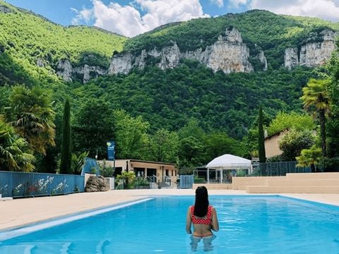 Flower Camping le Peyrelade - Camping Aveyron - Image N°0