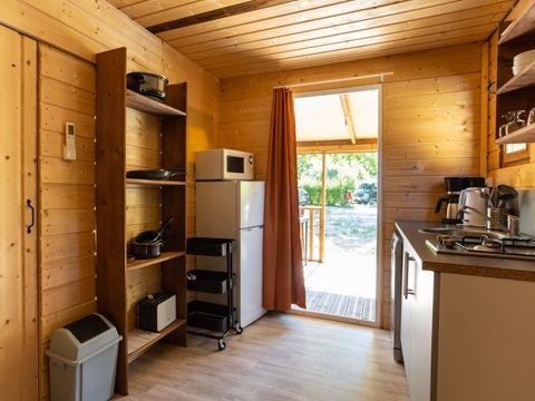 HÉBERGEMENT INSOLITE 4 personnes - Cabane Valbelle