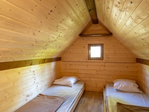 Hébergement 4 personnes - Cabane Valbelle