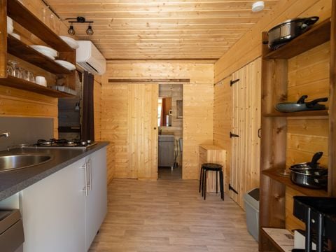 HÉBERGEMENT INSOLITE 4 personnes - Cabane Valbelle