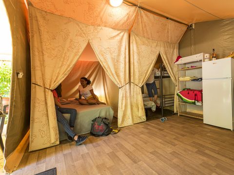 BUNGALOW TOILÉ 5 personnes - Standard 2 chambres Canada - sans sanitaires