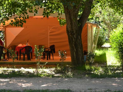 BUNGALOW TOILÉ 5 personnes - Standard 2 chambres Canada - sans sanitaires