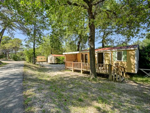 Mobilhome 6 personnes - confort climatisé 2 chambres 5 Personnes
