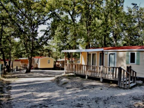 Mobilhome 6 personnes - confort climatisé 2 chambres 5 Personnes