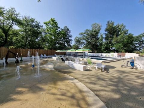 Flower Camping Les Rives De L'Aygues - Camping Drome - Image N°3