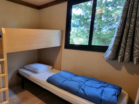 CHALET 6 personnes - Confort 35m² 3 chambres terrasse semi-couverte + climatisation