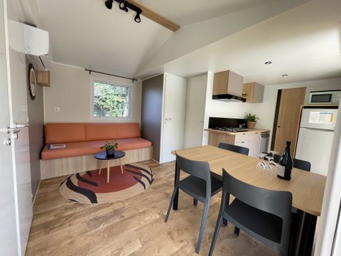 MOBILHOME 4 personnes - Premium 29 m² 2 chambres terrasse semi-couverte + climatisation + LV   D