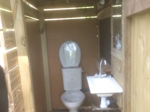 CHALET 2 personnes - Cabane Etoilée - avec WC et lave-mains - micro cuisine sans eau - sans douche