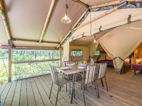Tente en toile et en bois 5 personnes - Lodge Safari Nature (sans sanitaires)