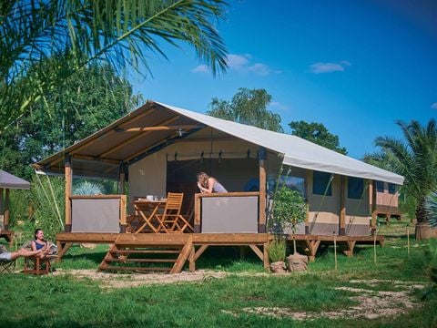 Tente en toile et en bois 5 personnes - Lodge Safari Nature (sans sanitaires)