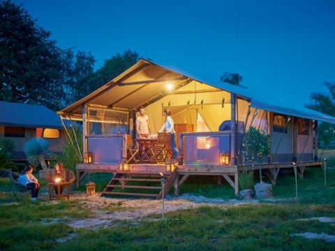 Tente en toile et en bois 5 personnes - Lodge Safari Nature (sans sanitaires)