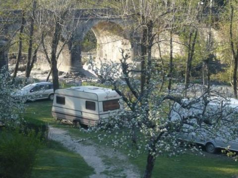 Camping La Chataigneraie - Camping Gard