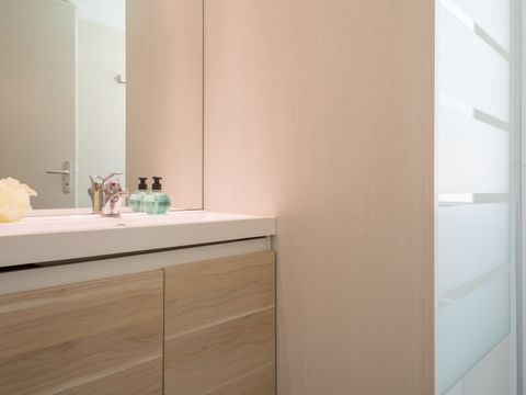 MOBILHOME 4 personnes - Loggia Confort - Climatisation - TV vue jardin