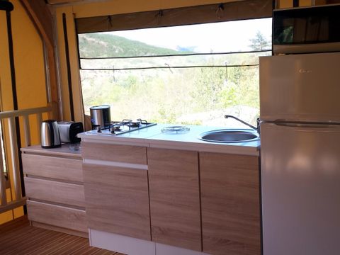 TENTE TOILE ET BOIS 5 personnes - Toilé Nature Luxe 32m² - Jacuzzi - 4 ad + 1 enf