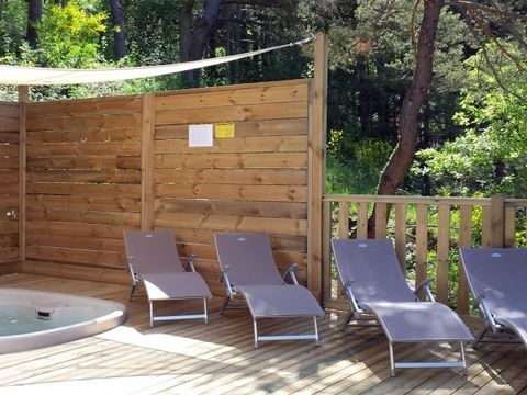 MOBILHOME 4 personnes - Loggia Prestige Confort 35m² -Jacuzzi - Climatisation - TV