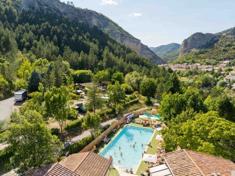 Camping Les Princes D'Orange - Camping Hautes-Alpes - Image N°0