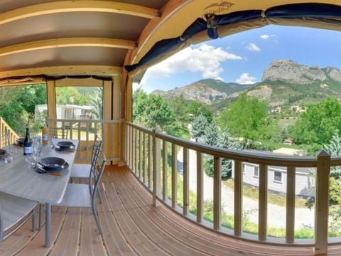 TENTE 5 personnes - Tente Ciela Nature Lodge SPA - 3 chambres - Cuisine équipée - Salle de bain