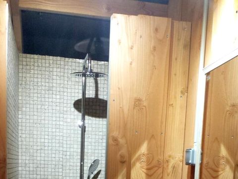 TENTE 5 personnes - Tente Ciela Nature Lodge SPA - 3 chambres - Cuisine équipée - Salle de bain