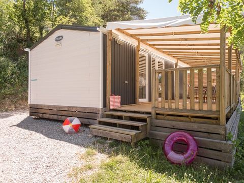 MOBILHOME 6 personnes - Prestige SPA - 3 chambres dont 1 suite parentale - draps, serviettes et plancha