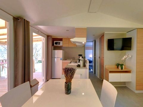 MOBILHOME 6 personnes - Prestige SPA - 3 chambres dont 1 suite parentale - draps, serviettes et plancha