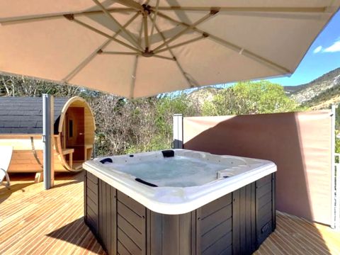 CHALET 6 personnes - Ciela Exception SPA - 3 chambres dont 2 chambres parentales - draps, serviettes et planc...