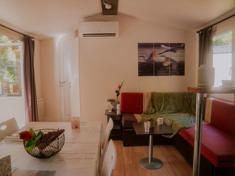 Mobilhome 1/6 personnes - Orchidée Grand Confort 35m² - 2 chambres - Terrasse couverte - CLIM - TV - Lave-vaisselle