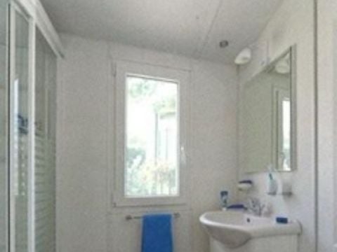 MOBILHOME 6 personnes - Mobil-home Orchidée Grand Confort 35m² - 2 chambres + terrasse couverte + CLIM + TV + LV 1/6 pers