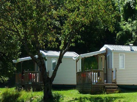 MOBILHOME 3 personnes - Mobil-home Astria Standard 16 m² - 1 chambre + terrasse couverte + TV 2/3 pers
