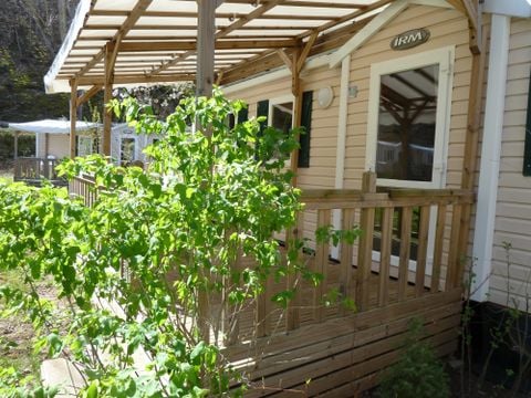 Mobilhome 4/6 personnes - Mercure Confort 28m² - 2 chambres - Terrasse couverte