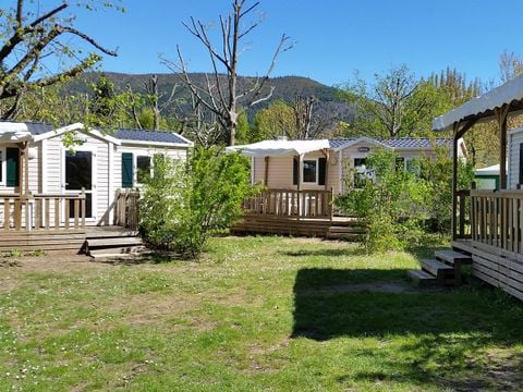 Mobilhome 4/6 personnes - Mercure Confort 28m² - 2 chambres - Terrasse couverte