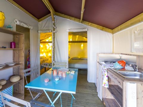 TENTE TOILE ET BOIS 5 personnes - Freeflower Standard 30m² - 2 chambres (sans sanitaires) 2/5 pers