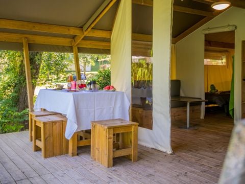 Tente en toile et en bois 2/5 personnes - Freeflower Standard 30m² - 2 chambres - Sans sanitaires