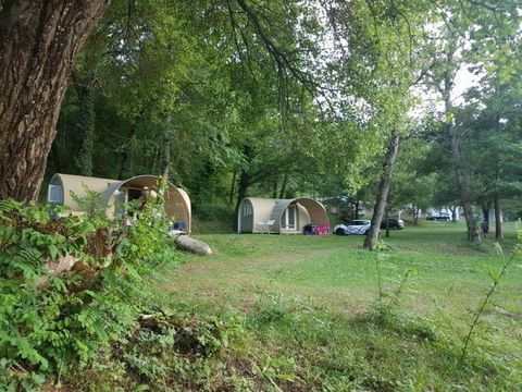 BUNGALOW TOILÉ 4 personnes - Coco Sweet sans sanitaires - Bord de rivière -