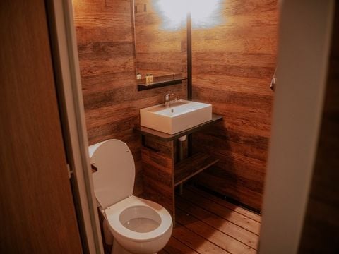 Tente en toile et en bois 2/5 personnes - Lodge Kenya Evasion Confort 34m² - 2 chambres - Avec sanitaires - Terrasse
