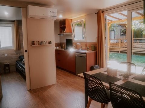 Mobilhome 2/4 personnes - NEW// Oasis Premium 35m² - 2 chambres - Lave-vaisselle - Clim - Plancha