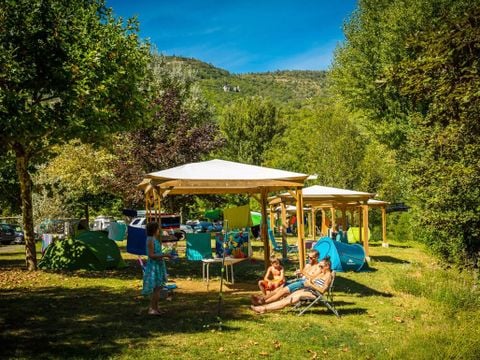 Flower Camping Le Pont du Tarn - Camping Lozere Flower Camping Le Pont du Tarn - Camping Lozere