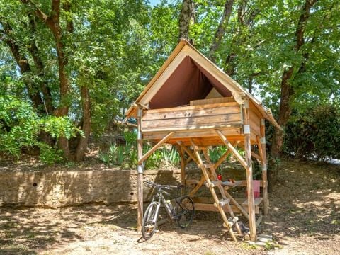 TENTE 2 personnes - Cabane 2 trèfles- 1 chambre - Electricité