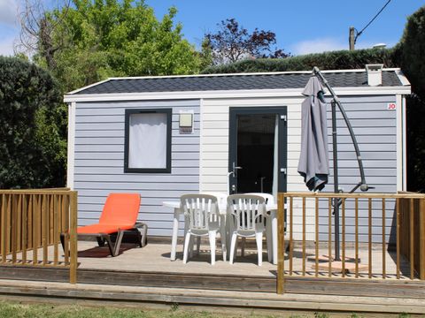 MOBILHOME 2 personnes - Charme 20m² Confort (1ch - 2pers.) + Clim + Terrasse non-couverte