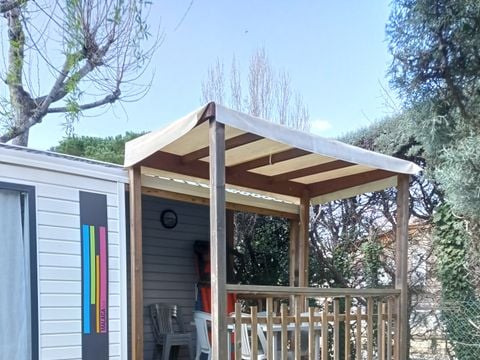 MOBILHOME 7 personnes - 30m² Confort (2ch - 5/7pers.) + Clim + Terrasse couverte