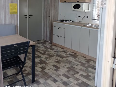 MOBILHOME 7 personnes - 30m² Confort (2ch - 5/7pers.) + Clim + Terrasse couverte - Dimanche