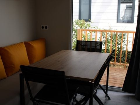 MOBILHOME 7 personnes - Family 30m² Confort (3ch - 7pers.) + Clim + Terrasse couverte
